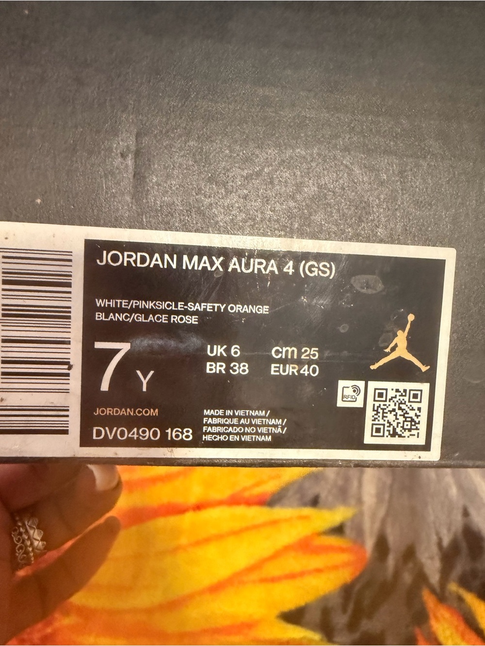 Jordan Max Aura 4 (GS) Label - White and Orange